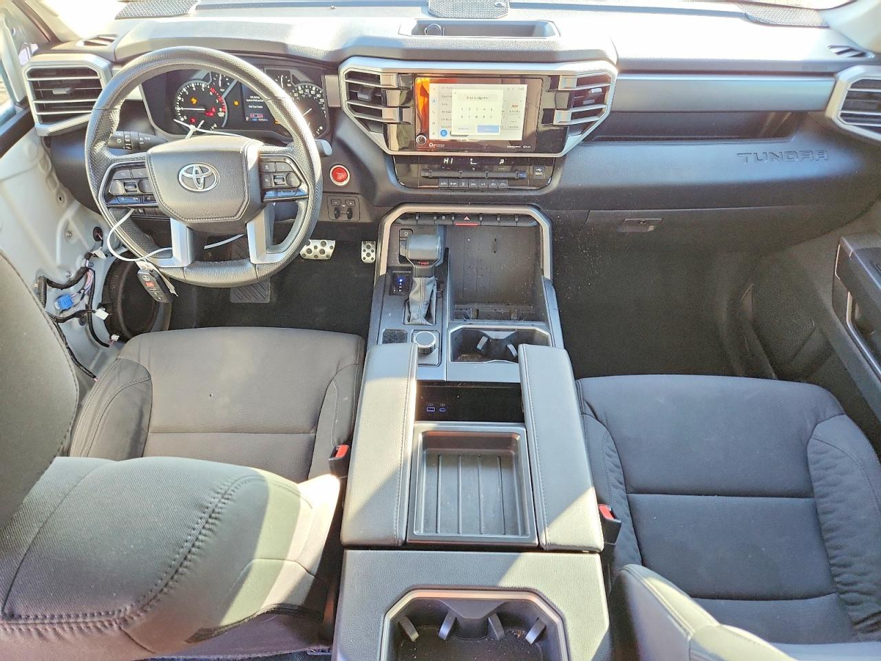 2024 TOYOTA TUNDRA CREWMAX SR photo 8