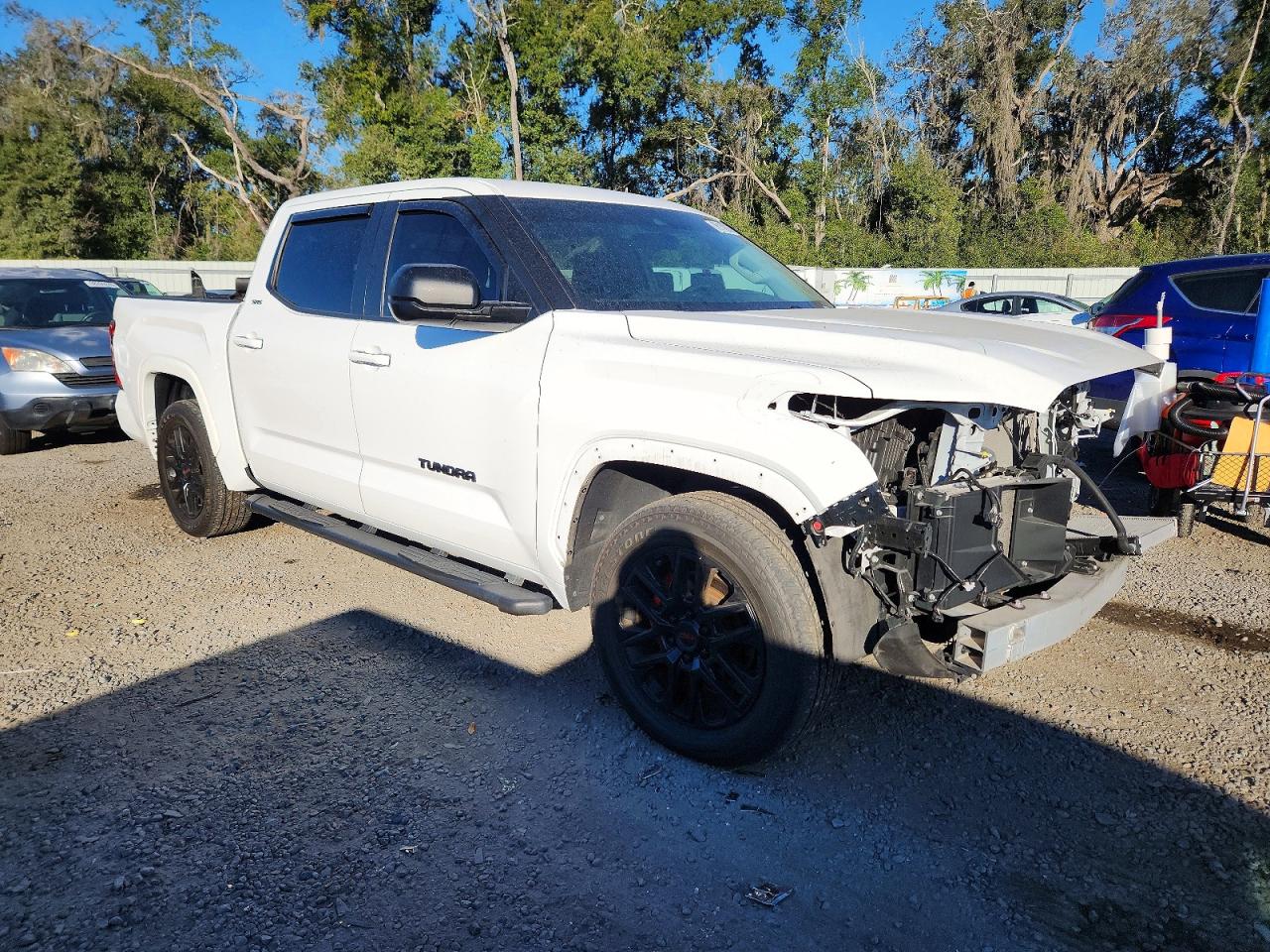 2024 TOYOTA TUNDRA CREWMAX SR photo 4