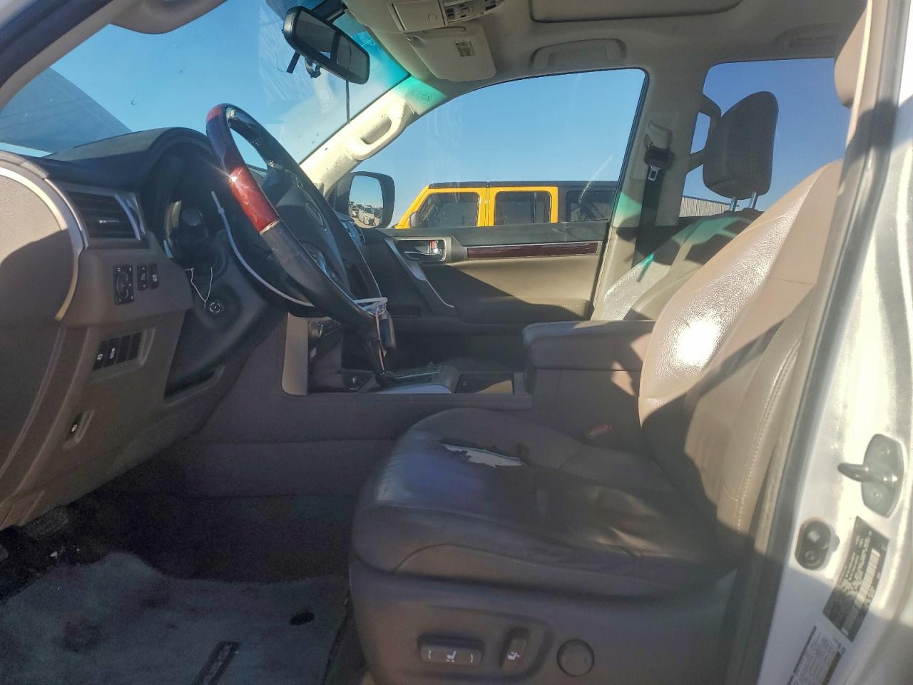 2015 LEXUS GX 460 photo 7