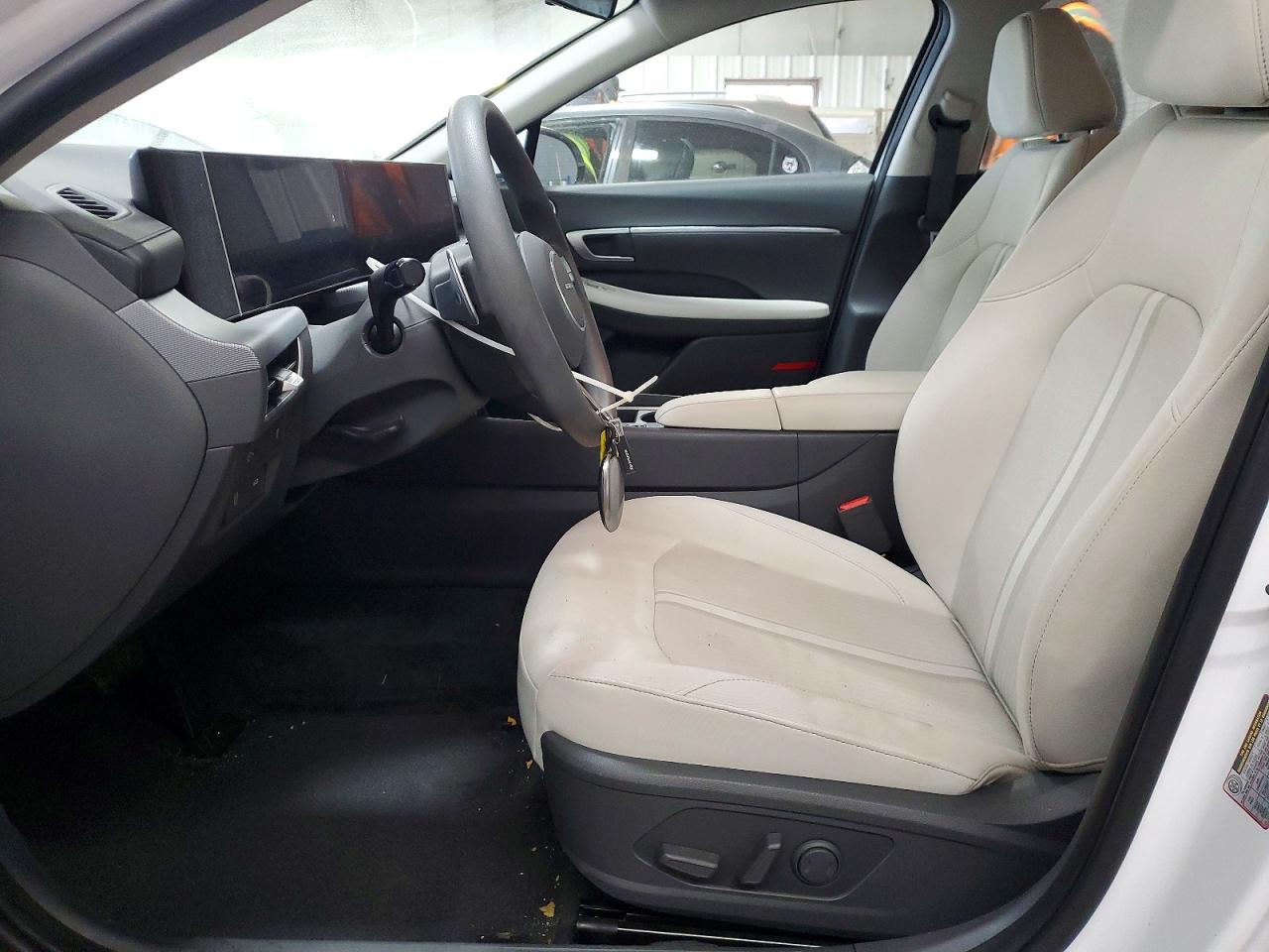 2024 HYUNDAI SONATA SEL photo 7