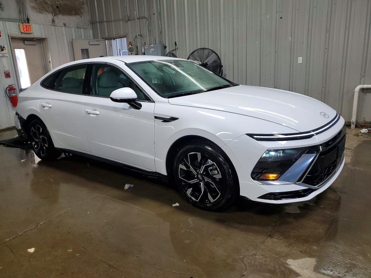 2024 HYUNDAI SONATA SEL photo 4