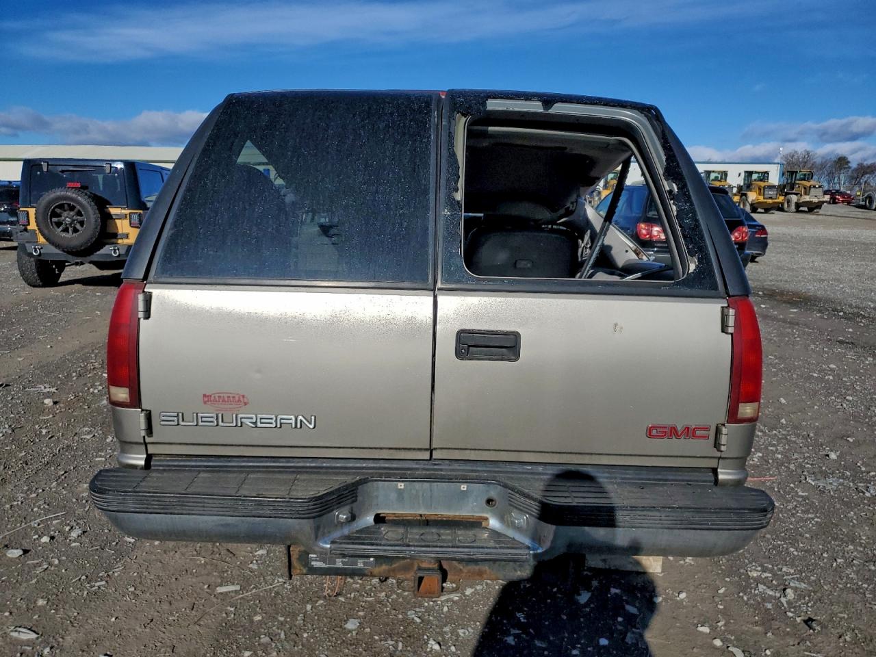 1999 GMC SUBURBAN K1500 photo 6