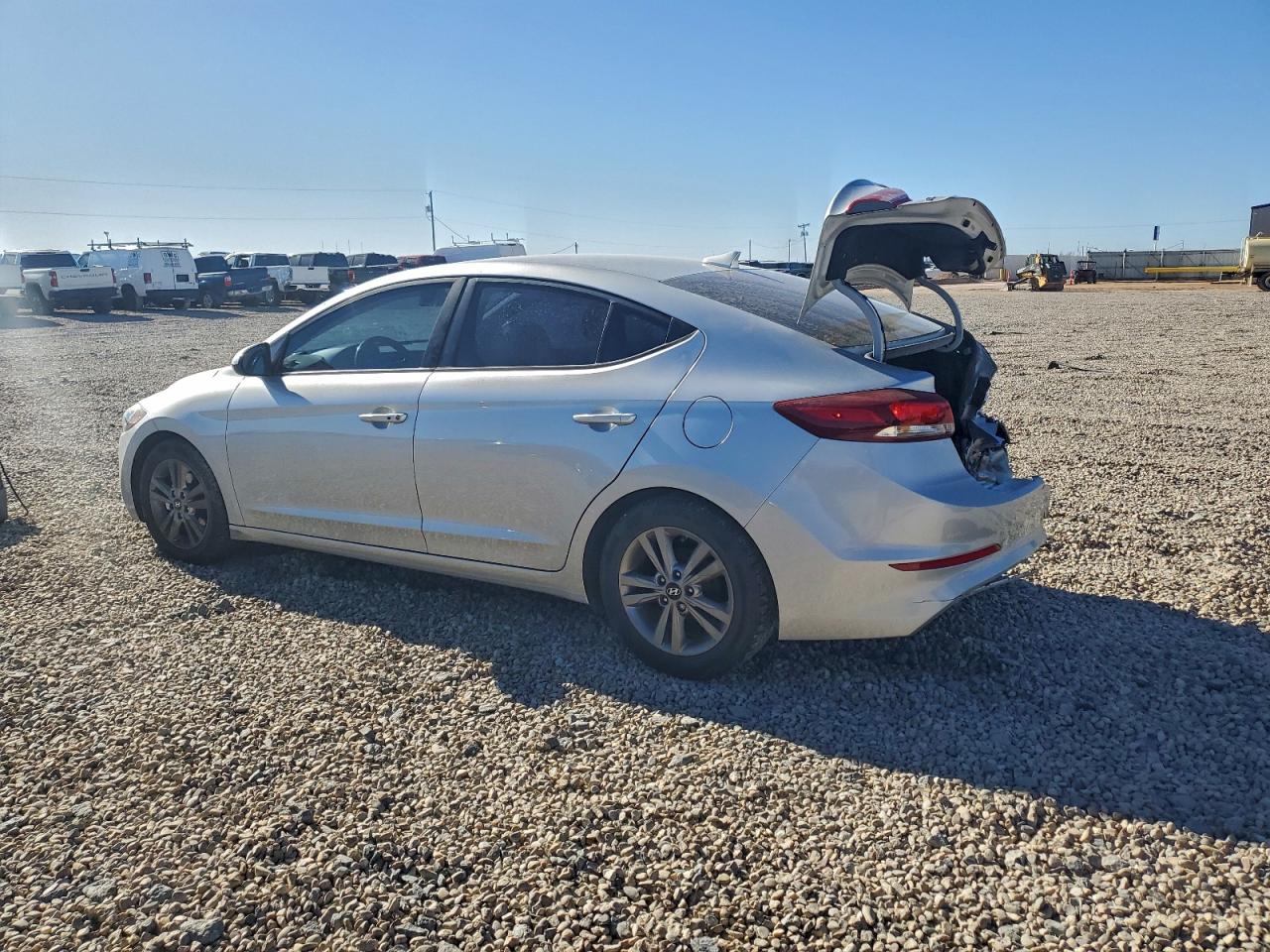 2017 HYUNDAI ELANTRA SE photo 2