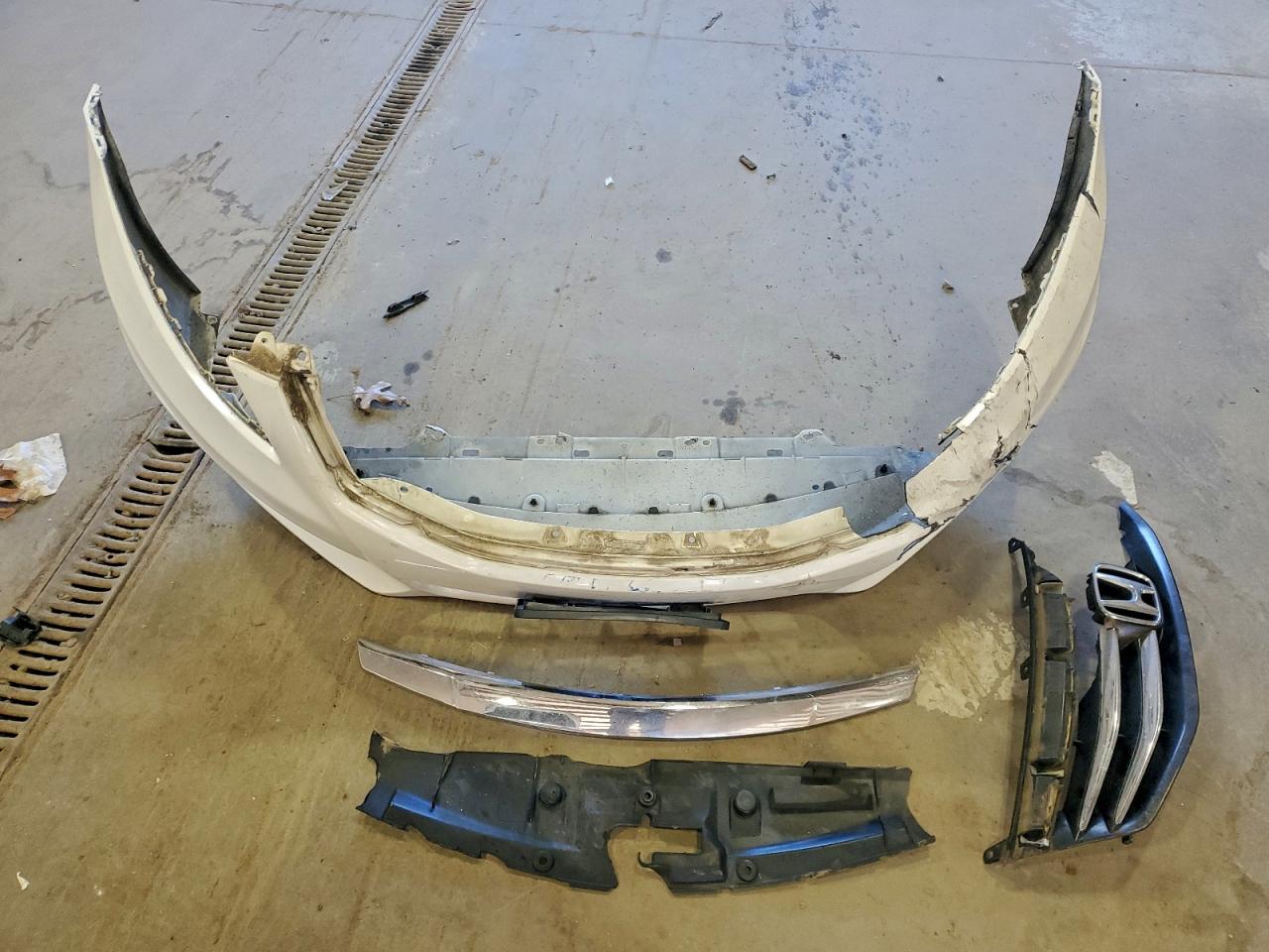 2011 HONDA ACCORD EXL photo 12