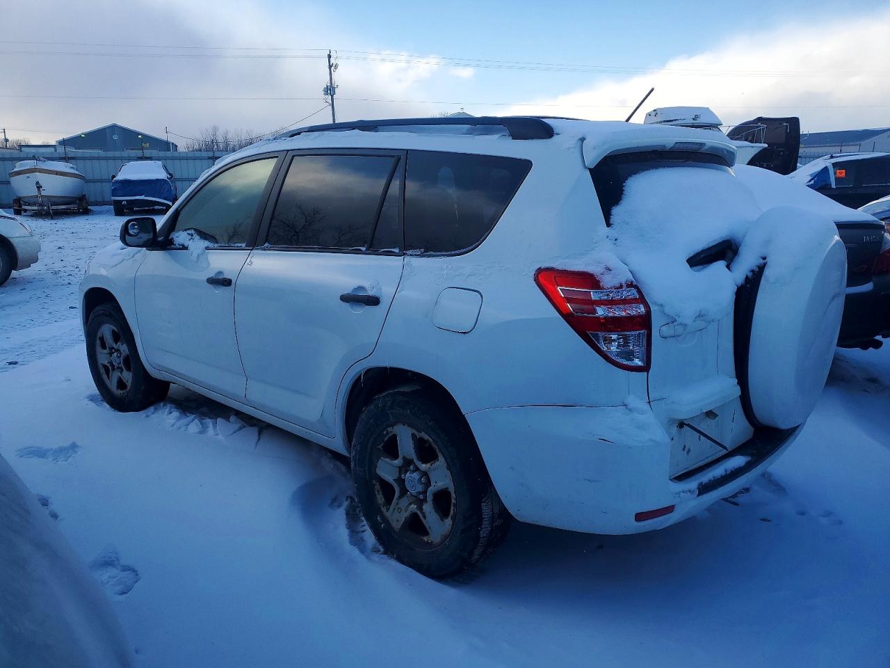 2010 TOYOTA RAV4 photo 2