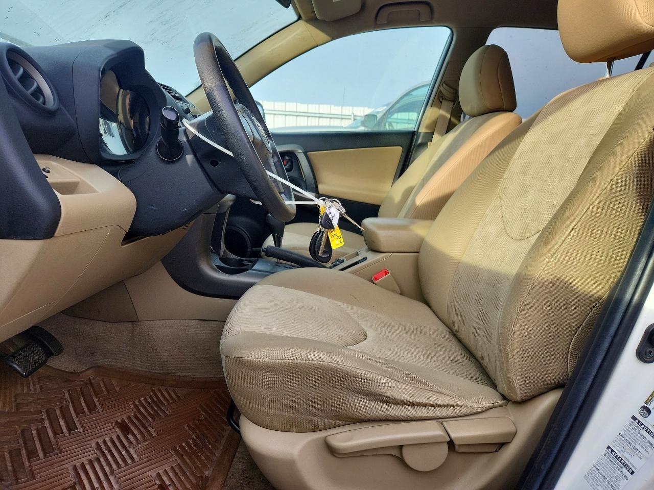 2010 TOYOTA RAV4 photo 7