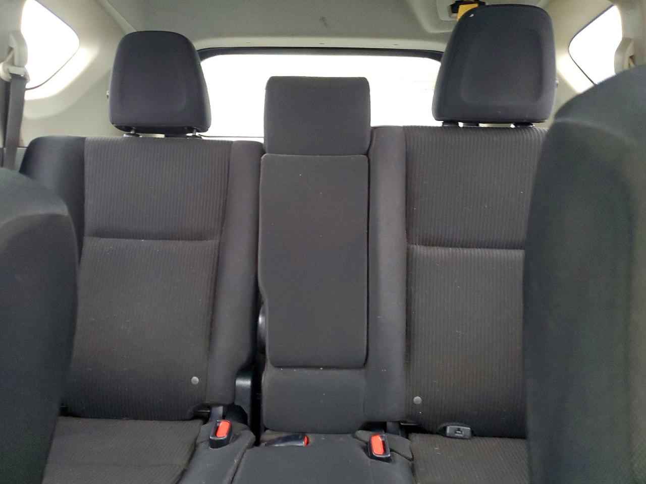 2018 TOYOTA RAV4 LE photo 10