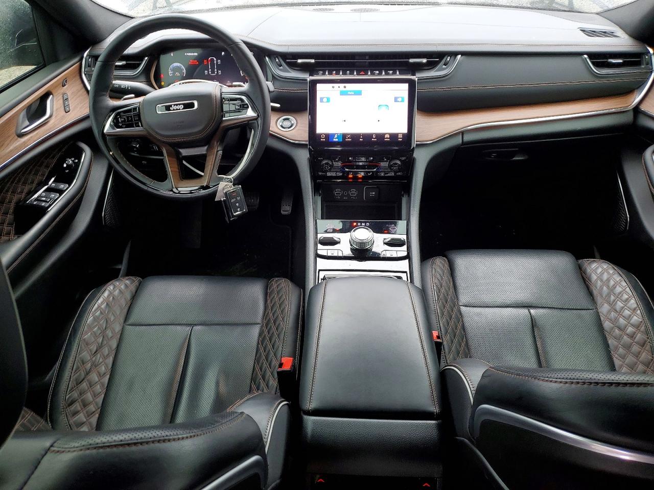 2023 JEEP GRAND CHEROKEE L SUMMIT photo 8