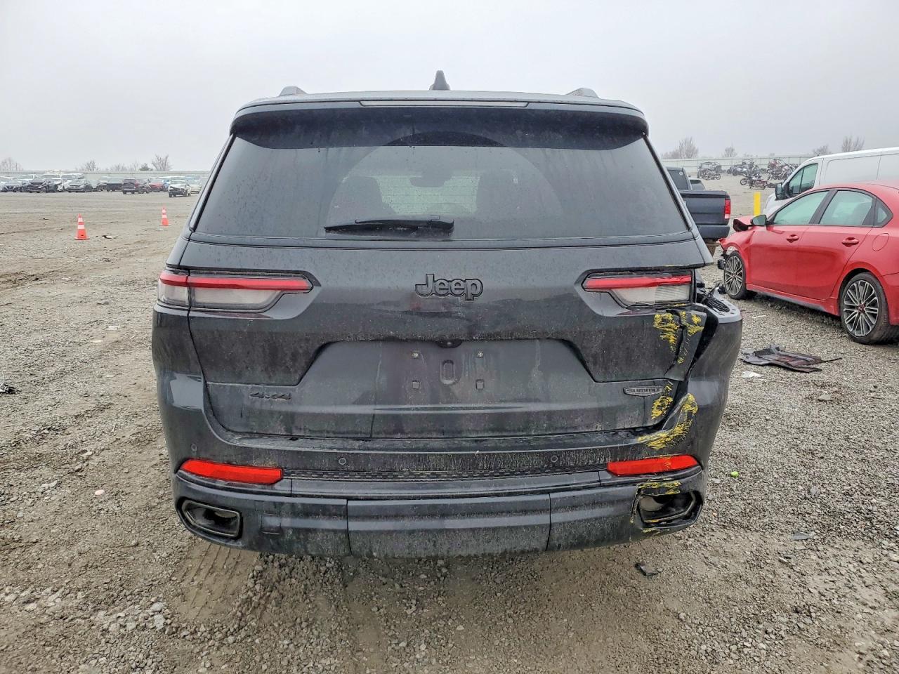 2023 JEEP GRAND CHEROKEE L SUMMIT photo 6