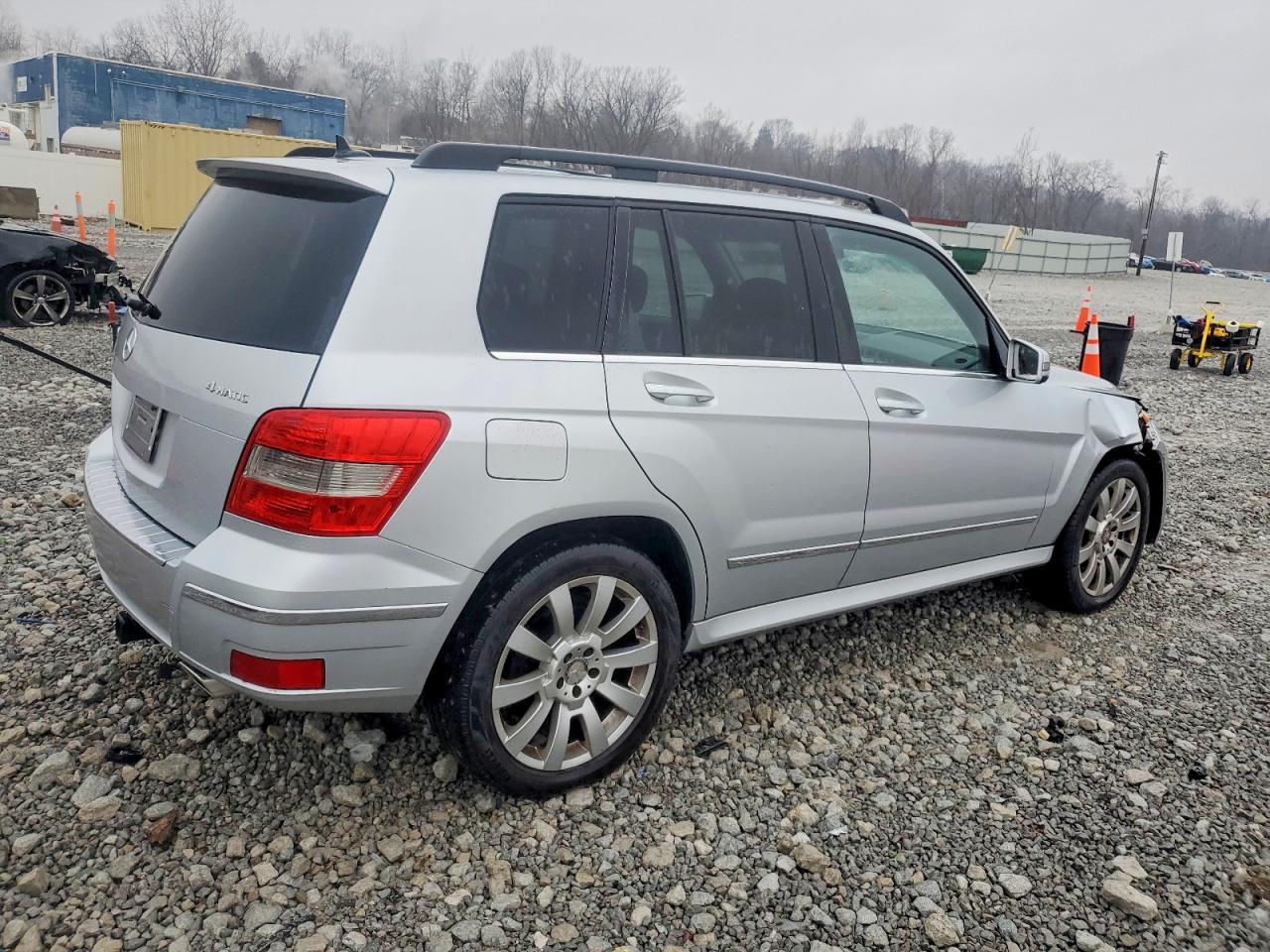 2011 MERCEDES-BENZ GLK 350 4MATIC photo 3