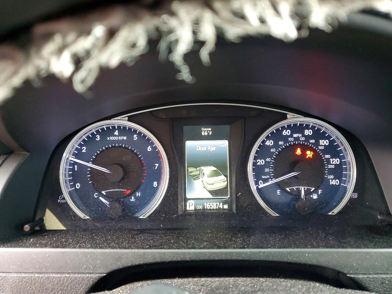 2017 TOYOTA CAMRY LE photo 9