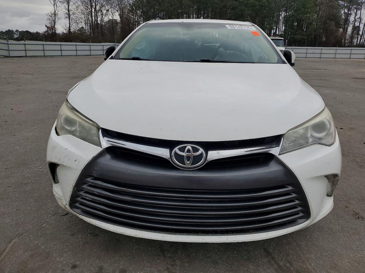 2017 TOYOTA CAMRY LE photo 5