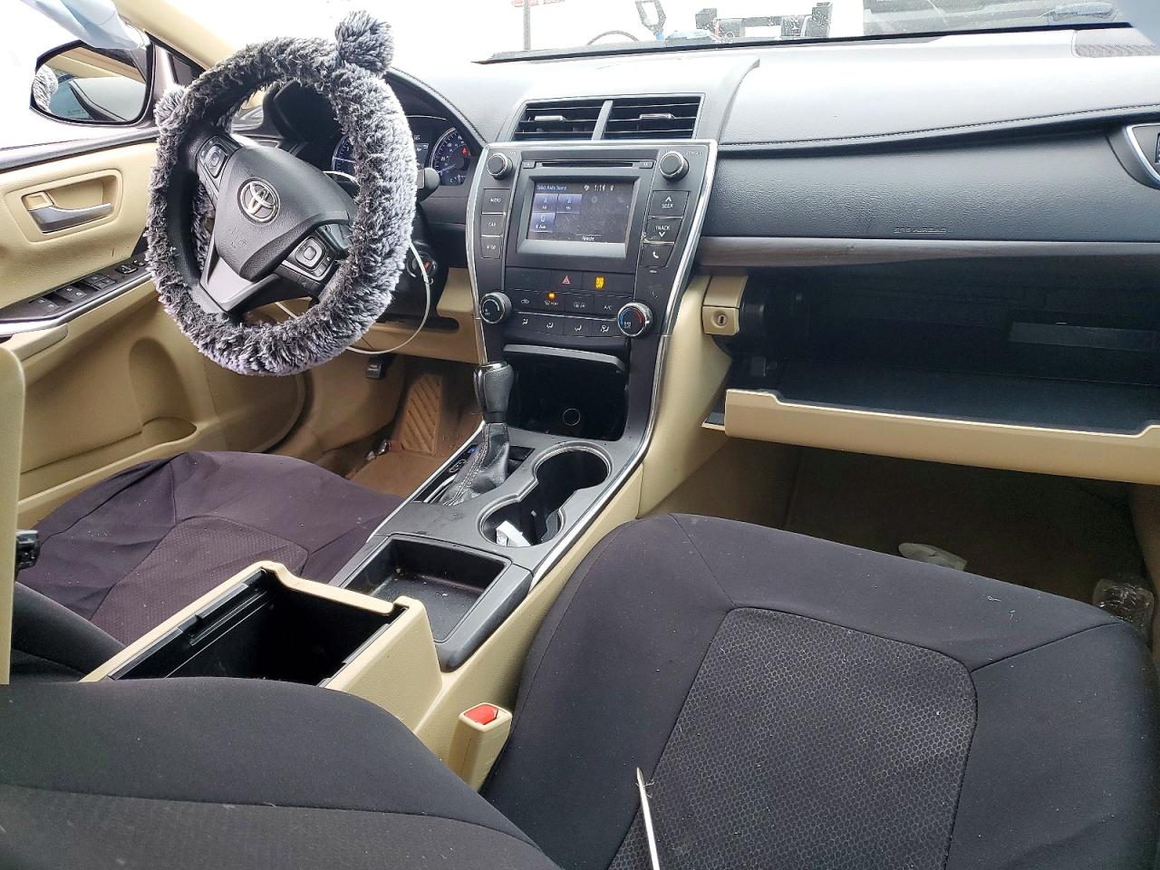 2017 TOYOTA CAMRY LE photo 8