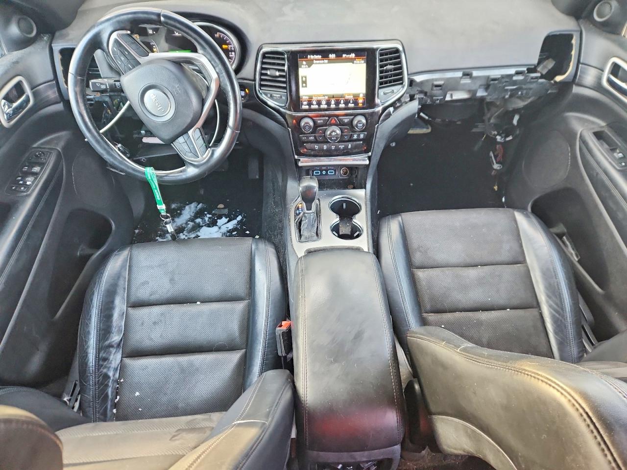 2020 JEEP GRAND CHEROKEE LAREDO photo 8