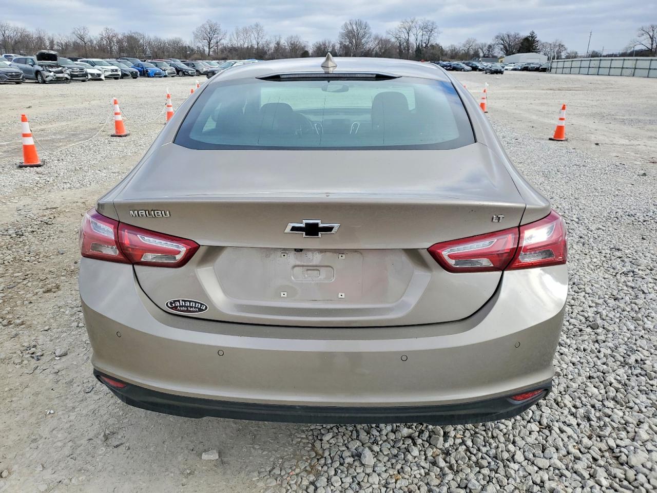 2022 CHEVROLET MALIBU LT photo 6