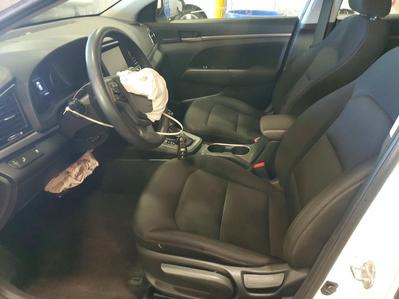 2018 HYUNDAI ELANTRA SEL photo 7