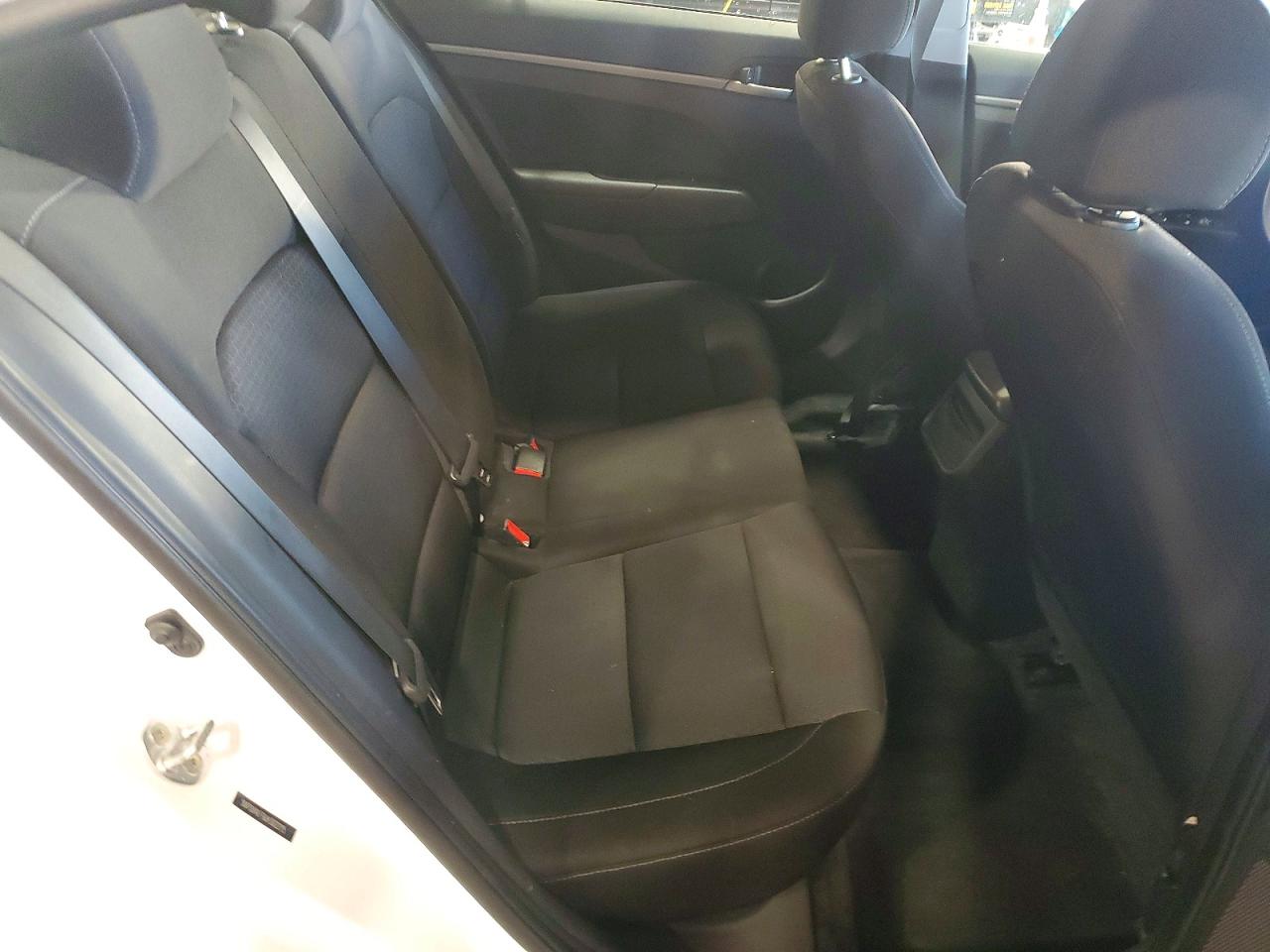 2018 HYUNDAI ELANTRA SEL photo 10
