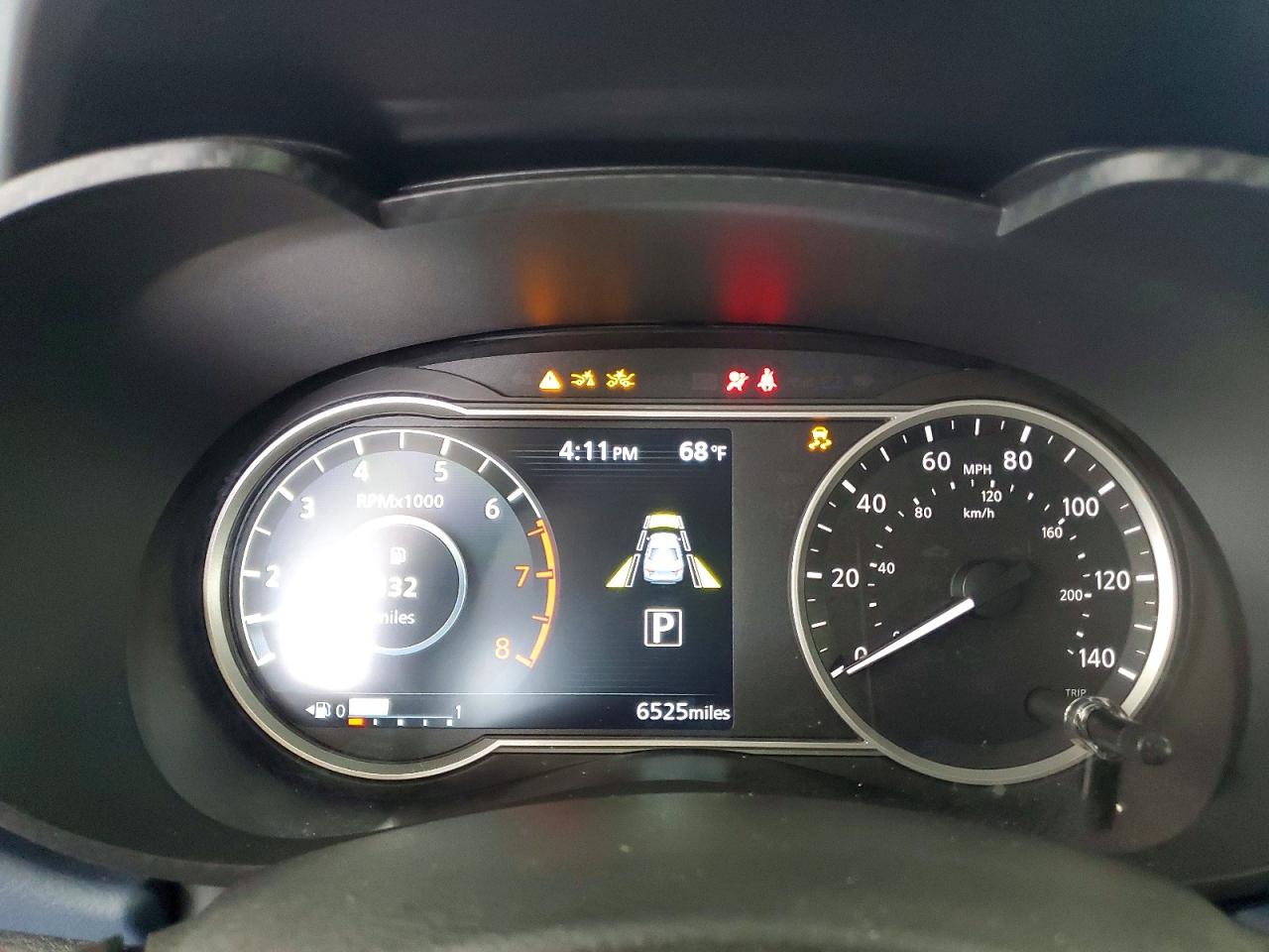 2025 NISSAN VERSA SV photo 9