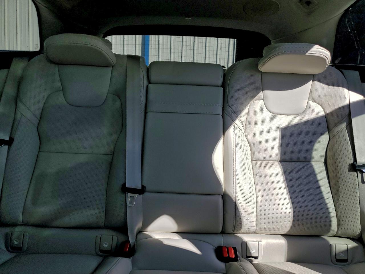 2021 VOLVO XC60 T5 INSCRIPTION photo 10