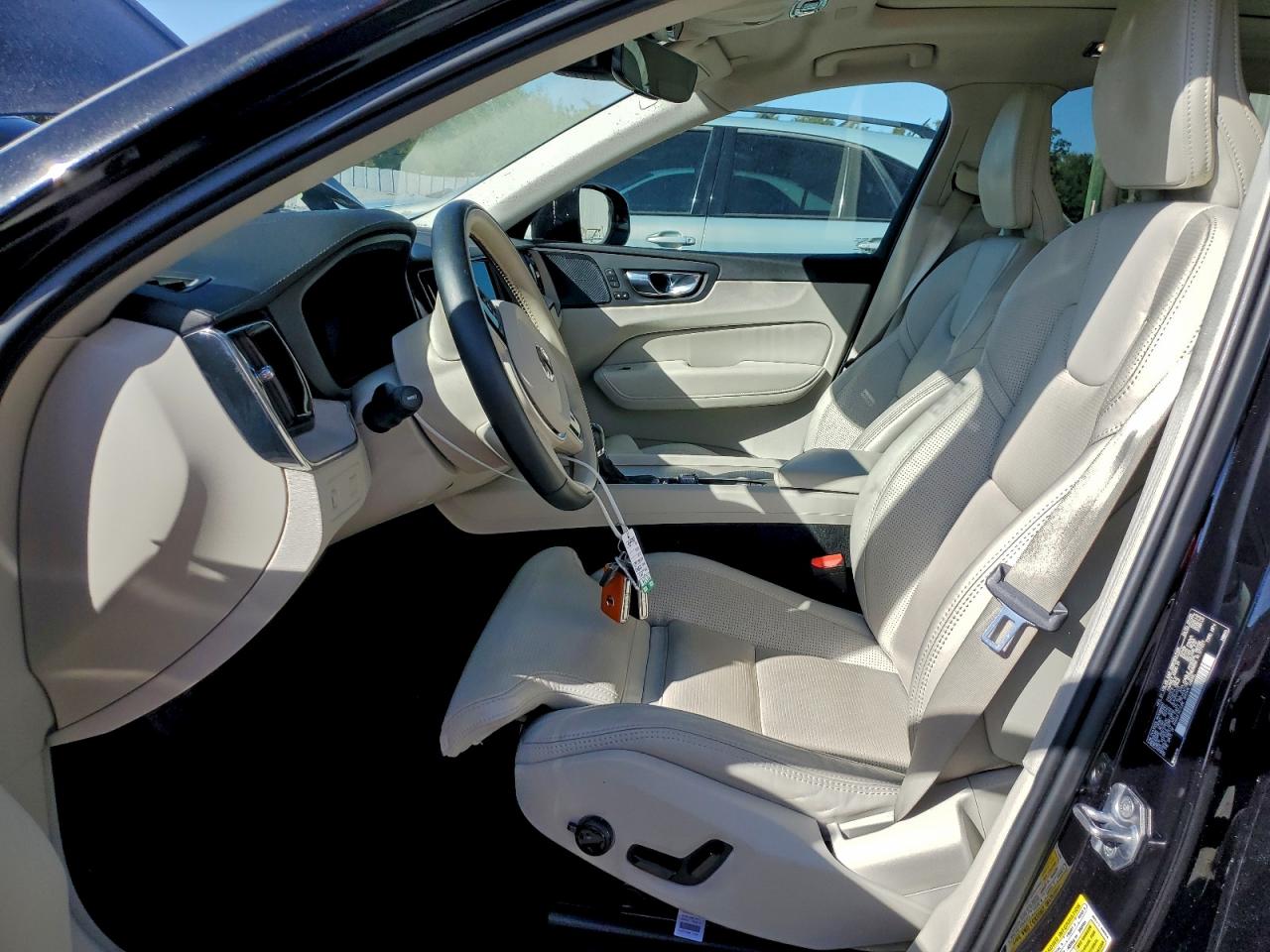 2021 VOLVO XC60 T5 INSCRIPTION photo 7