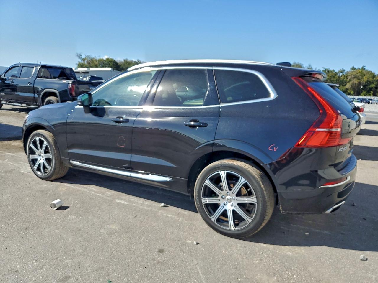 2021 VOLVO XC60 T5 INSCRIPTION photo 2