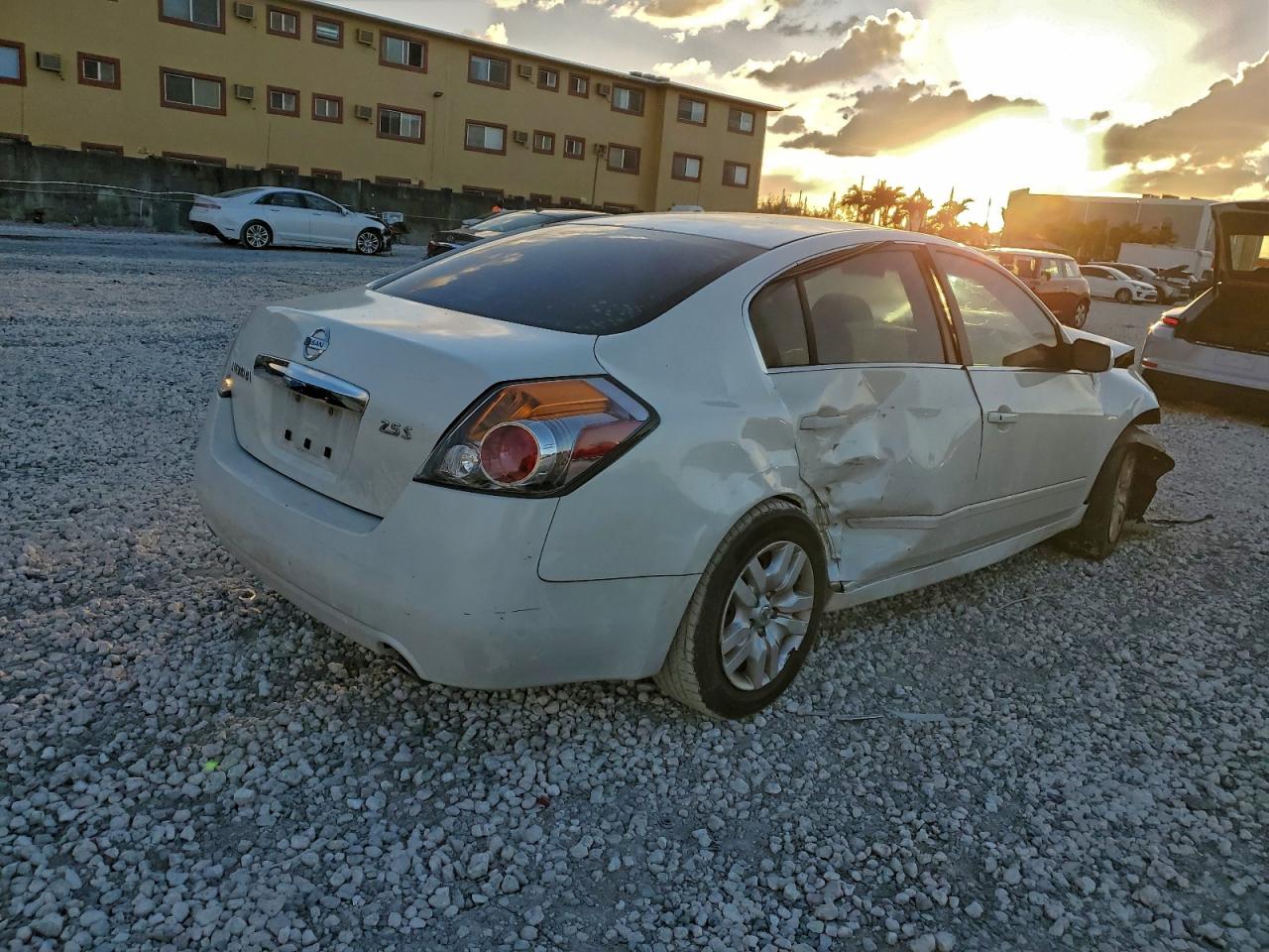 2012 NISSAN ALTIMA BASE photo 3