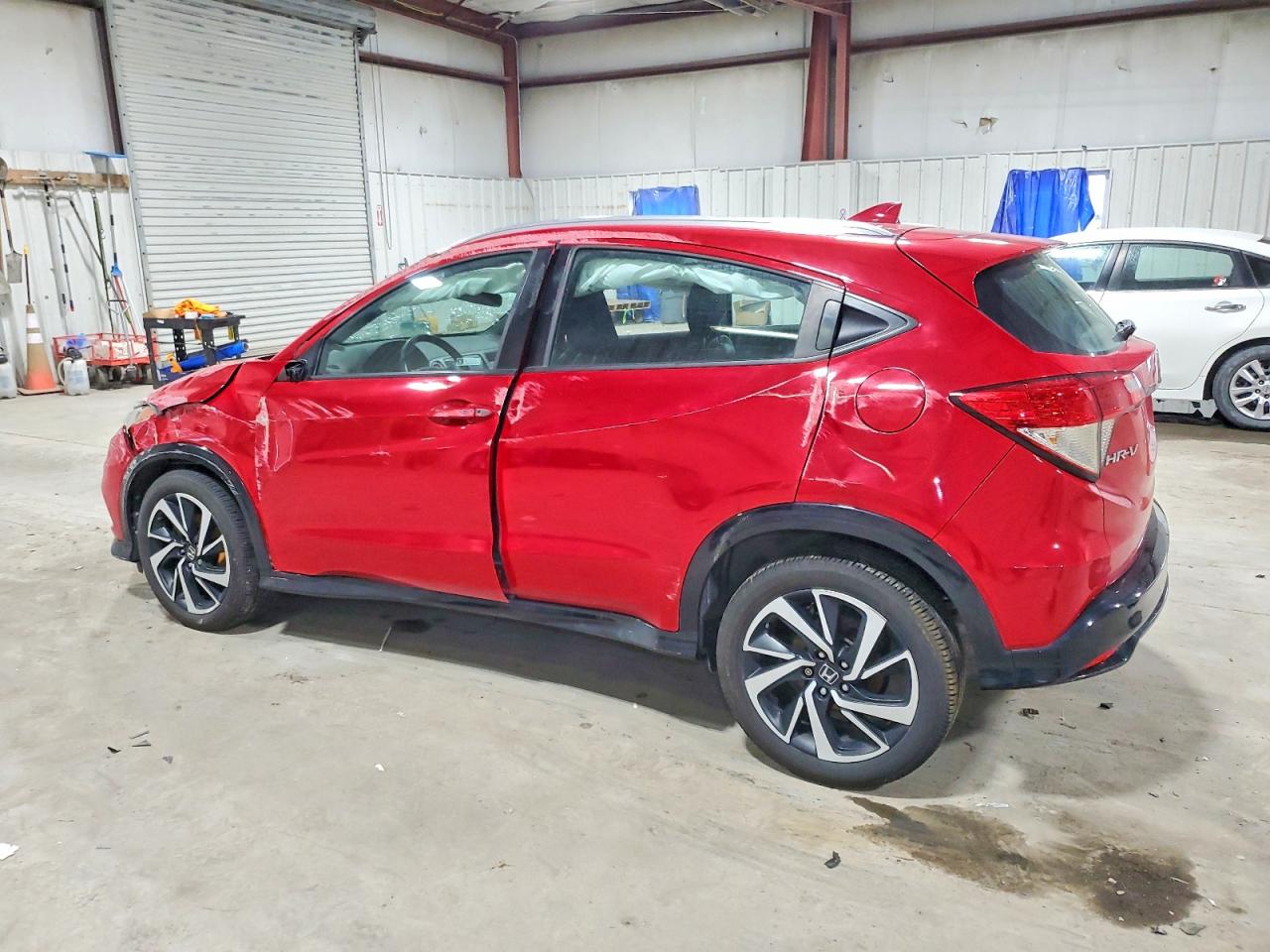 2019 HONDA HR-V SPORT photo 2