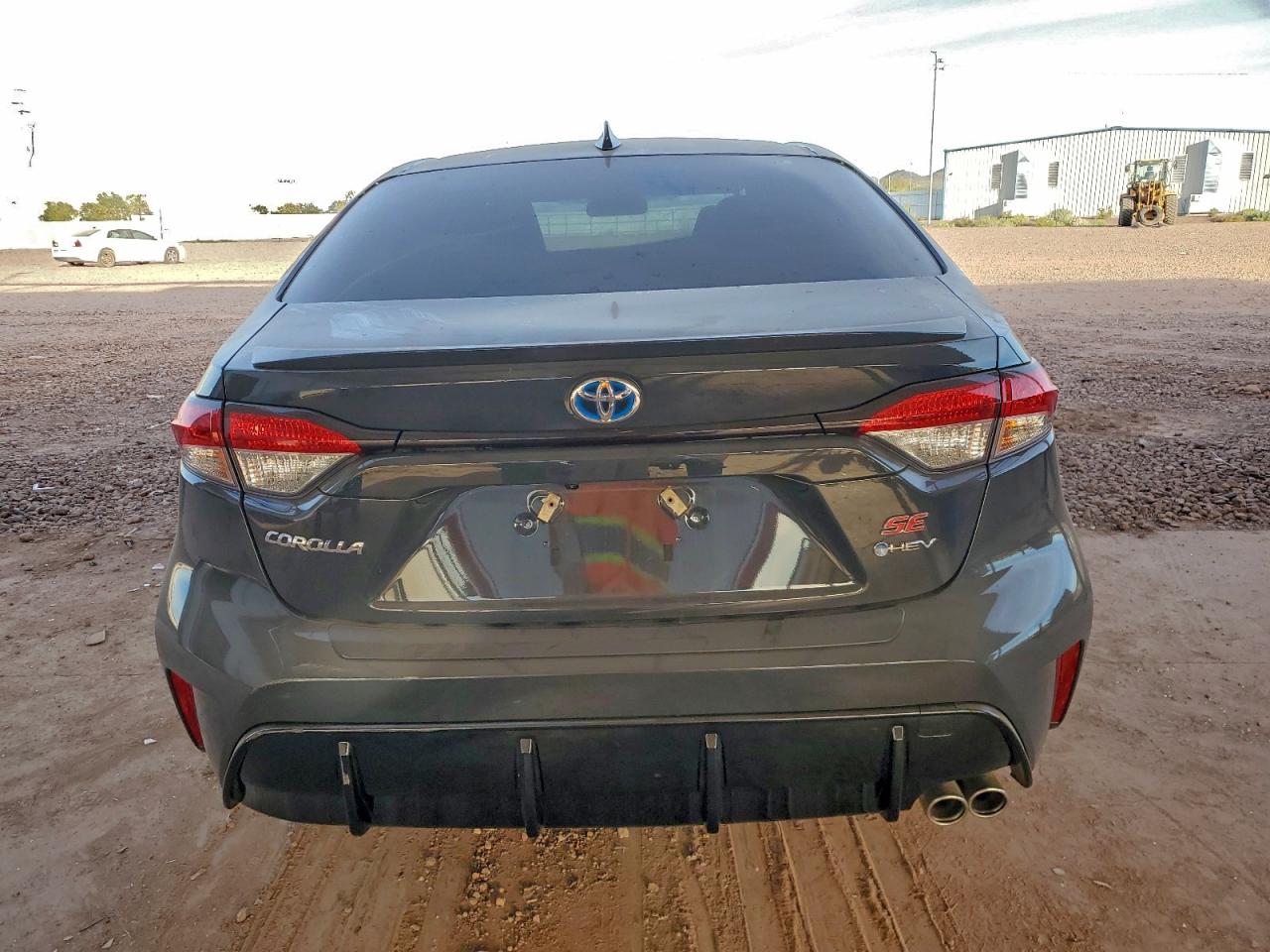 2025 TOYOTA COROLLA LE photo 6