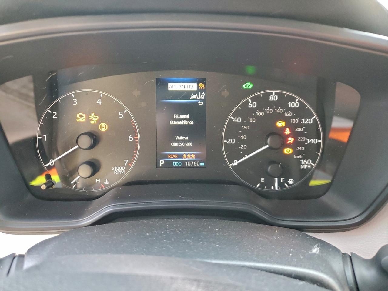 2025 TOYOTA COROLLA LE photo 9