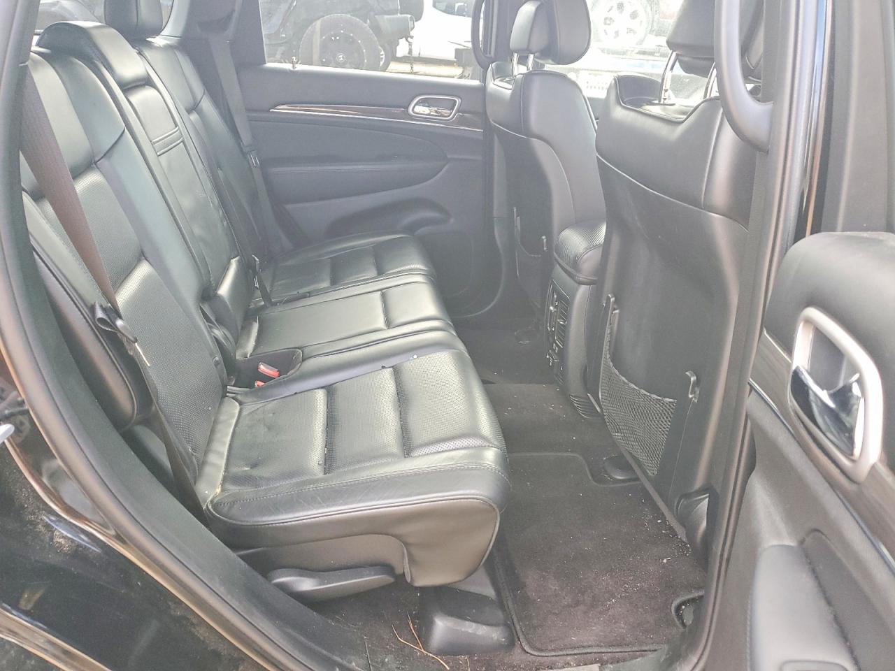 2018 JEEP GRAND CHEROKEE OVERLAND photo 10