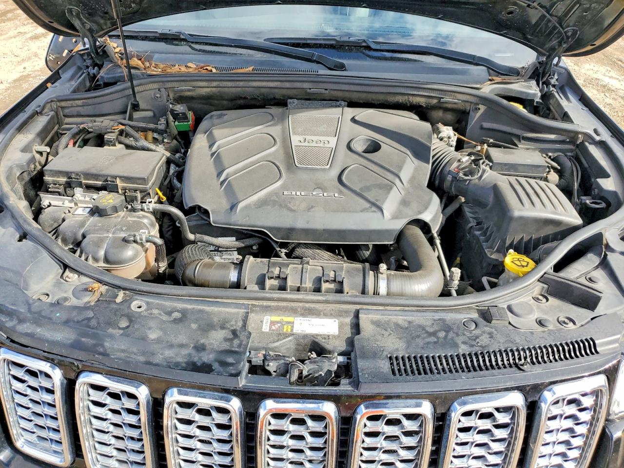 2018 JEEP GRAND CHEROKEE OVERLAND photo 11