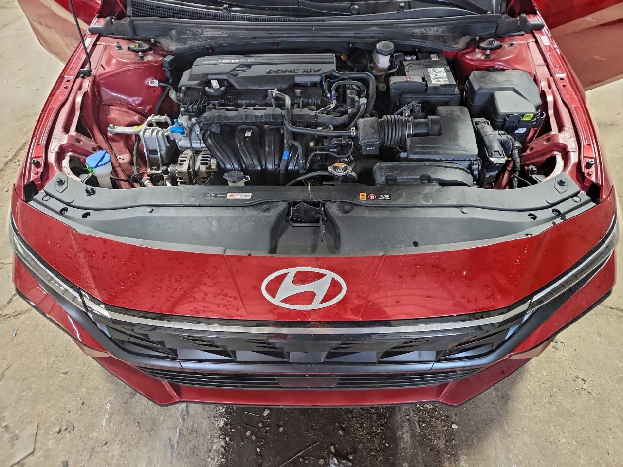 2025 HYUNDAI ELANTRA SEL photo 11