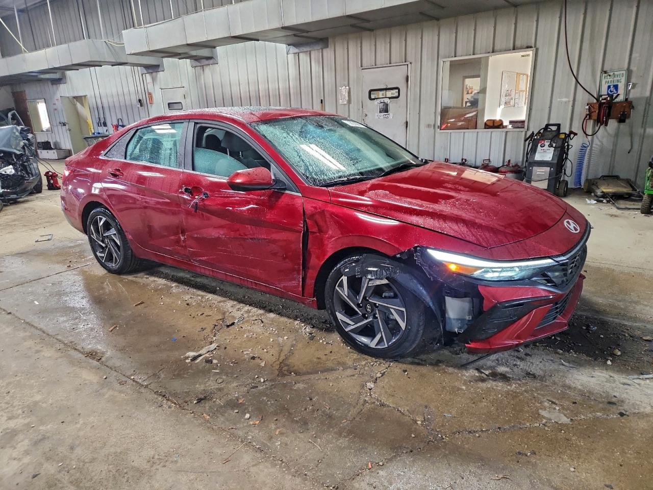 2025 HYUNDAI ELANTRA SEL photo 4