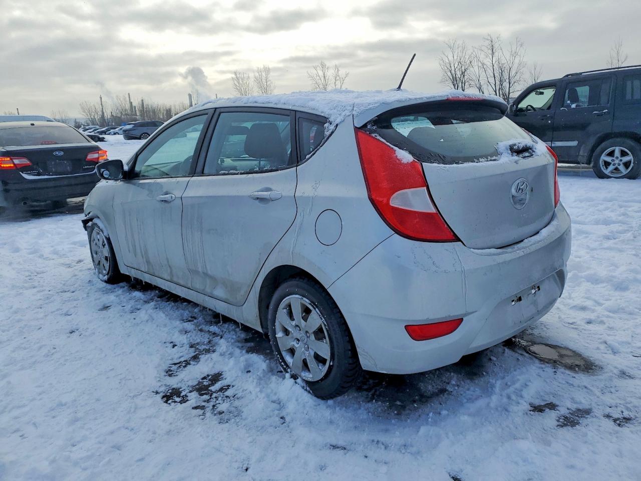 2015 HYUNDAI ACCENT GS photo 2