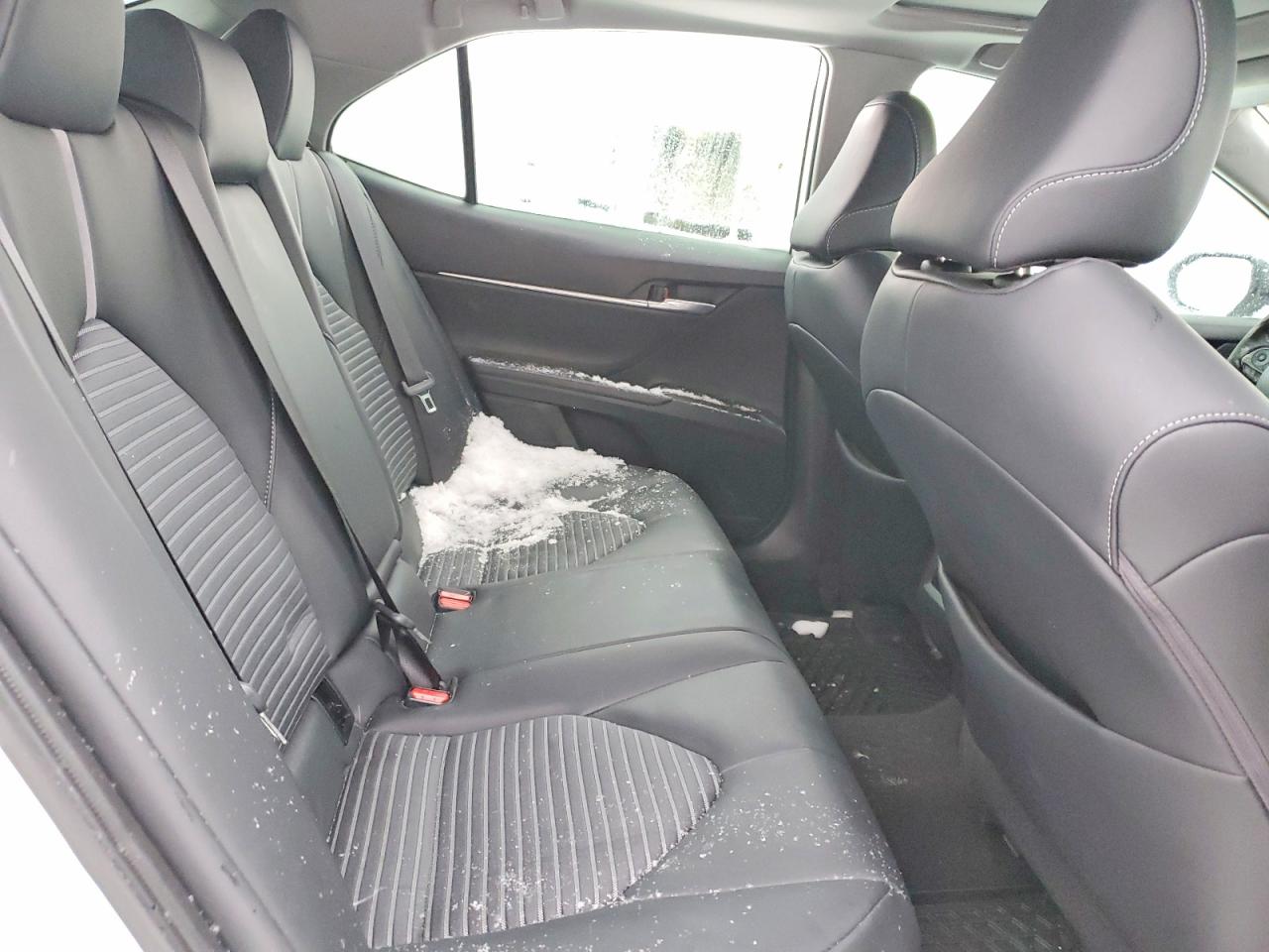 2024 TOYOTA CAMRY XLE photo 10