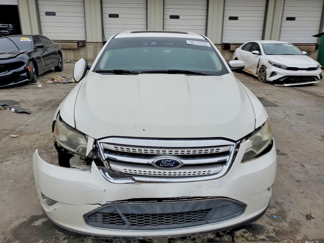 2011 FORD TAURUS SHO photo 5