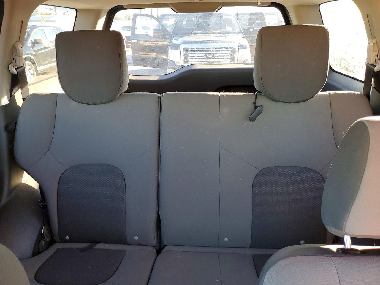 2015 NISSAN XTERRA X photo 10