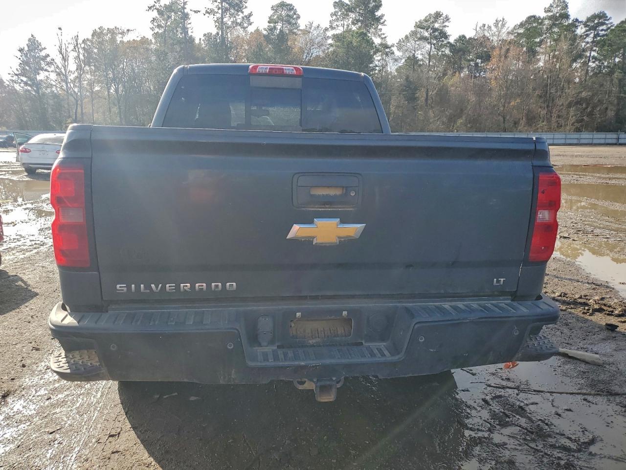 2018 CHEVROLET SILVERADO K1500 LT photo 6