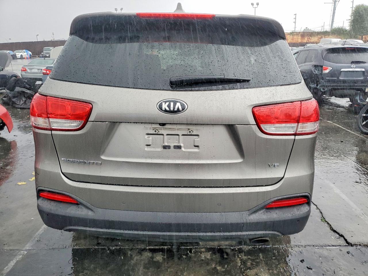 2016 KIA SORENTO LX photo 6