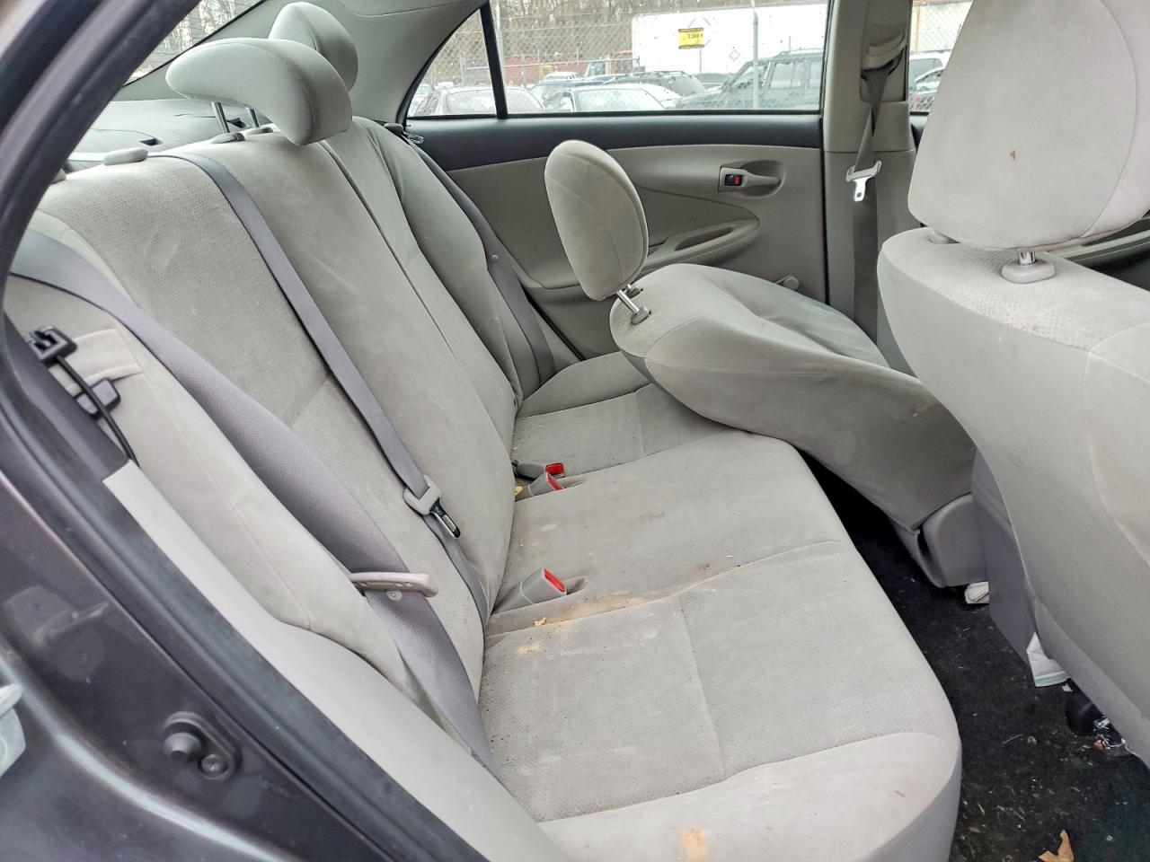 2011 TOYOTA COROLLA BASE photo 10