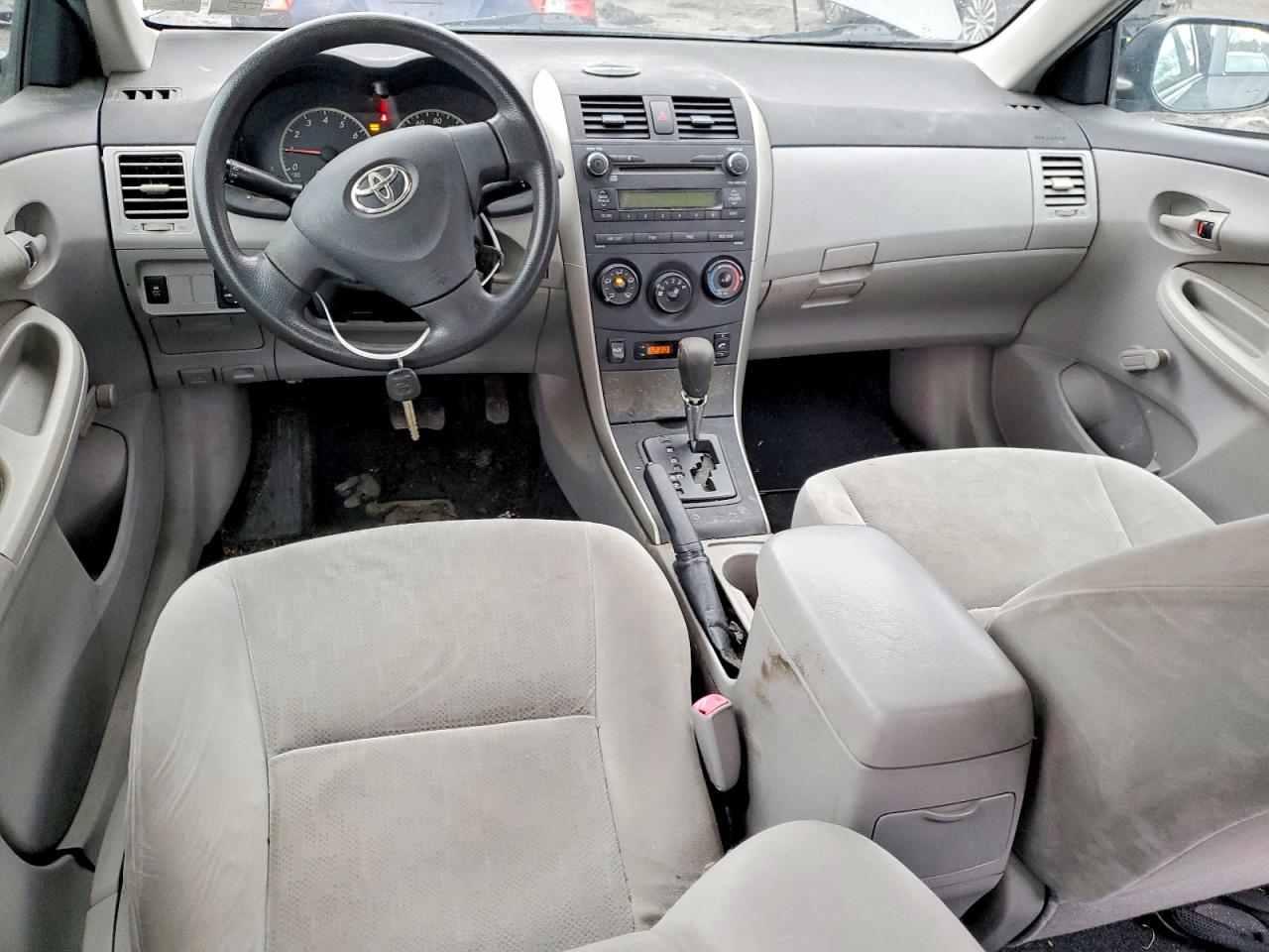 2011 TOYOTA COROLLA BASE photo 8