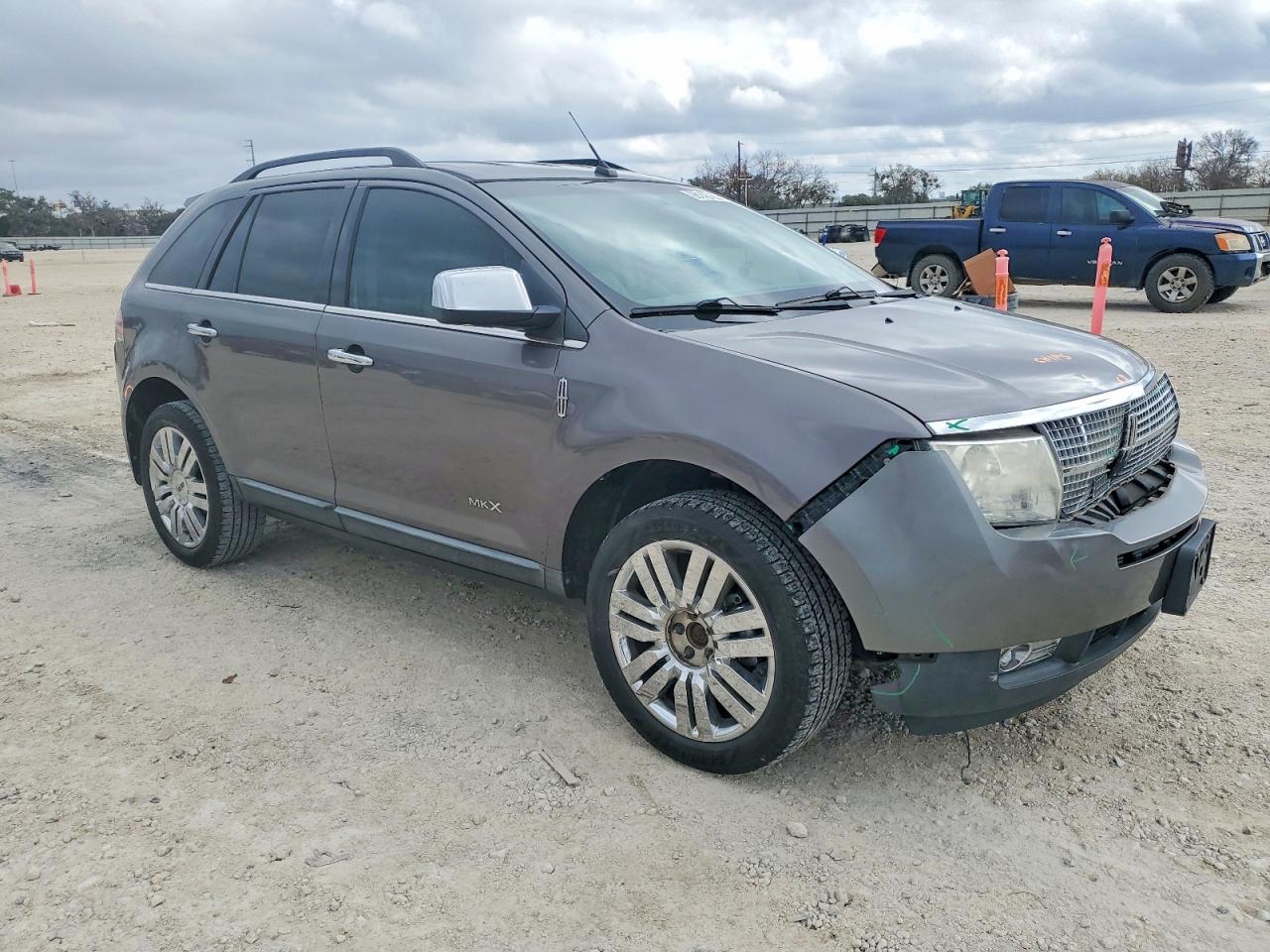 2010 LINCOLN MKX photo 4