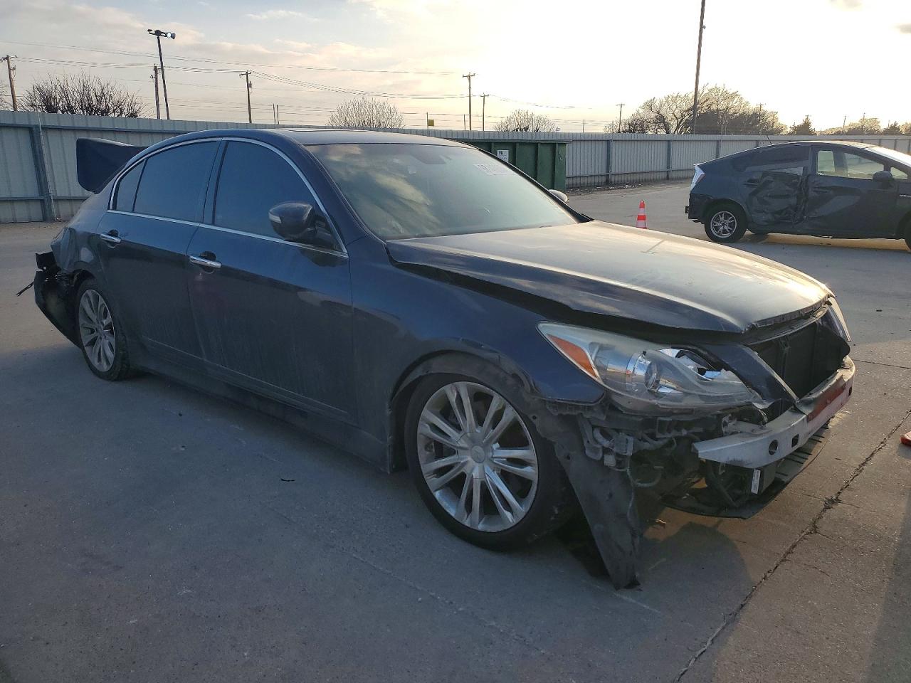 2012 HYUNDAI GENESIS 3.8L photo 4