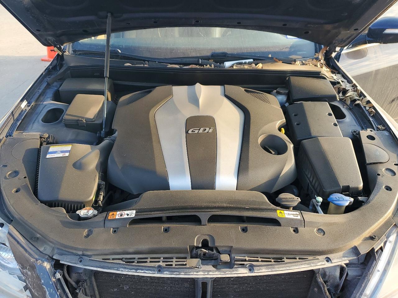2012 HYUNDAI GENESIS 3.8L photo 11