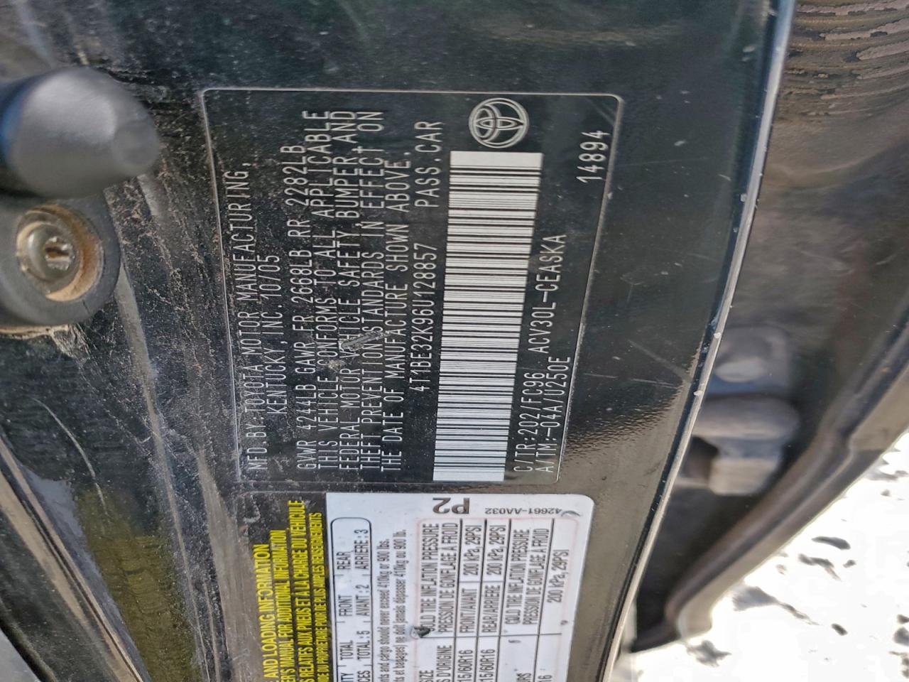2006 TOYOTA CAMRY photo 12