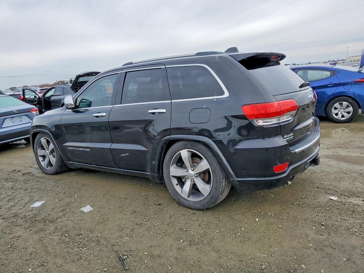 2014 JEEP GRAND CHEROKEE OVERLAND photo 2