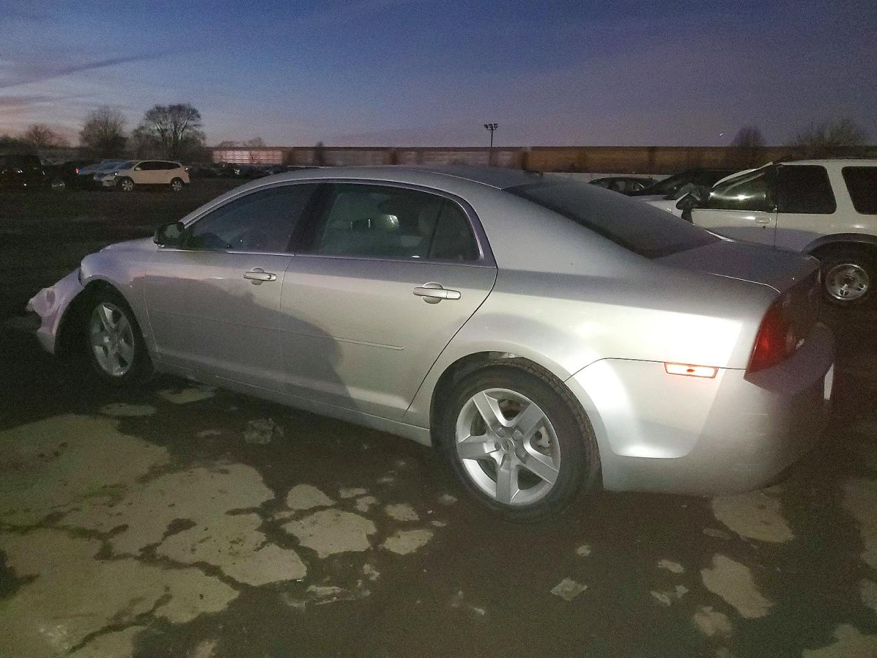 2011 CHEVROLET MALIBU LS photo 2