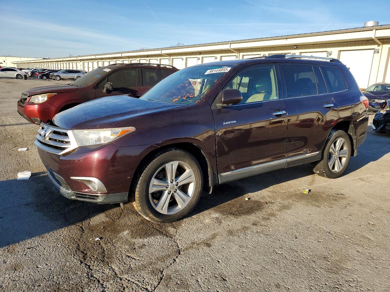 2013 TOYOTA HIGHLANDER
