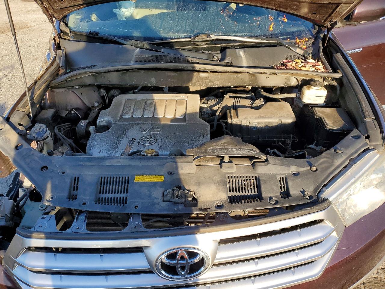 2013 TOYOTA HIGHLANDER LIMITED photo 12