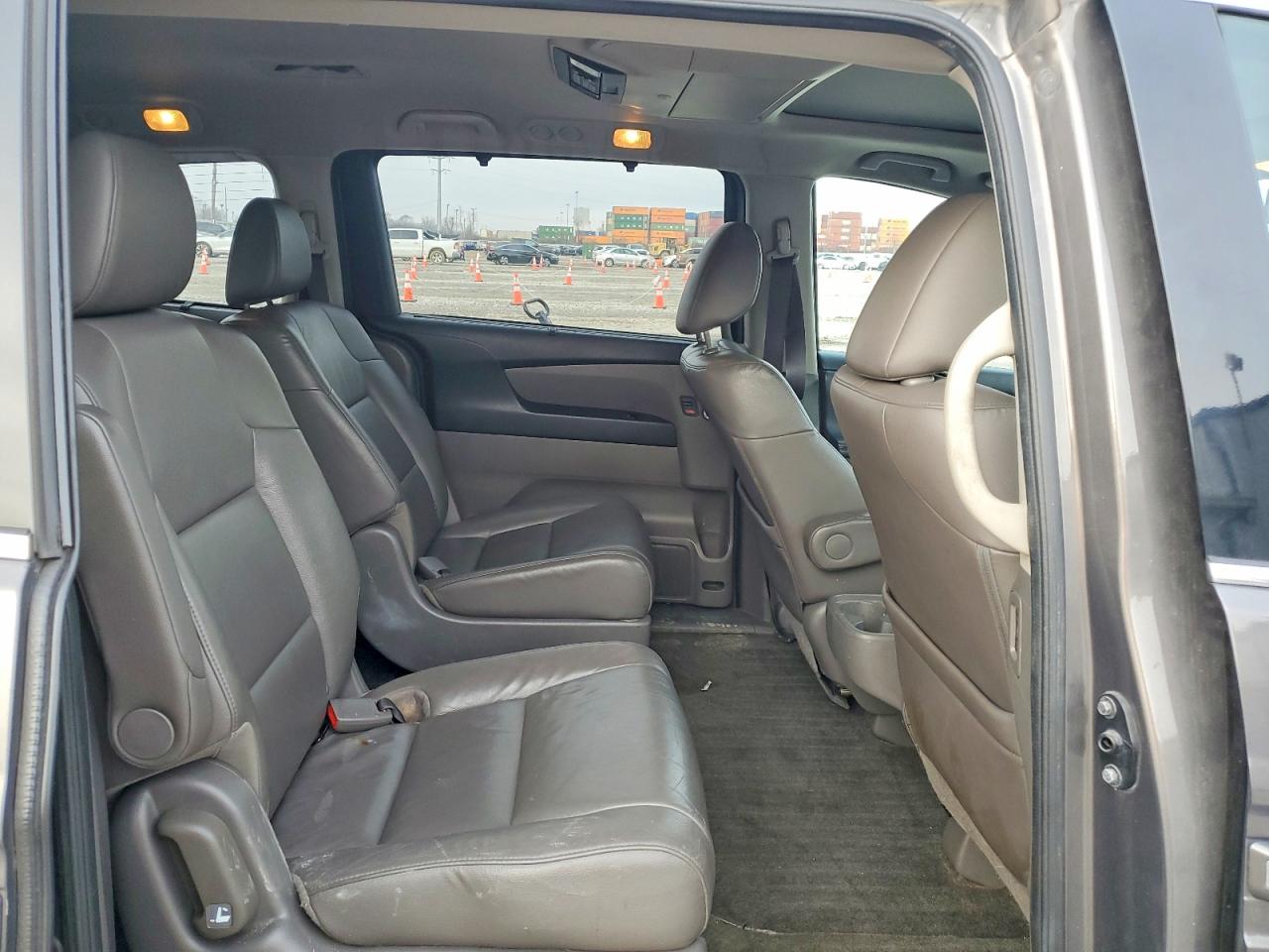 2014 HONDA ODYSSEY TOURING photo 11
